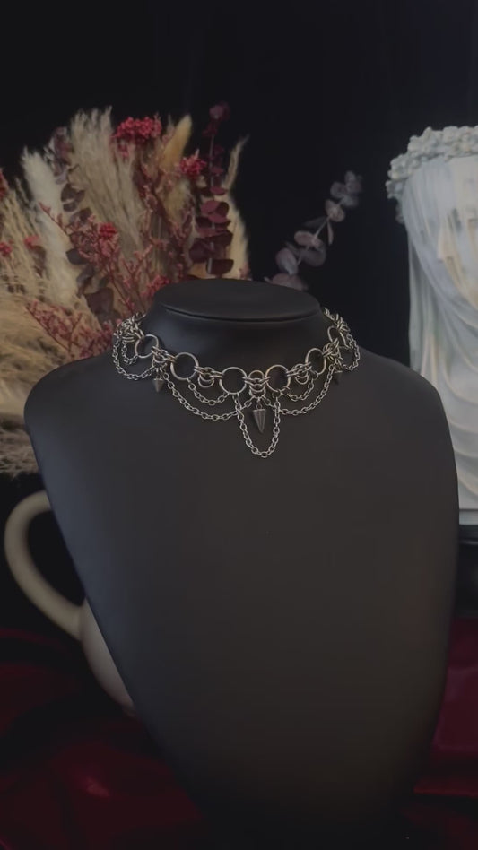 Laurel Choker